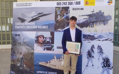 Nuestro alumno Hugo Lucas de 4º de ESO premiado en el concurso literario «Carta a un militar español»