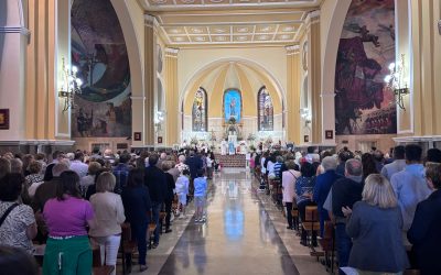 Procesión de María Auxiliadora en Salesianos San Vicente Ferrer